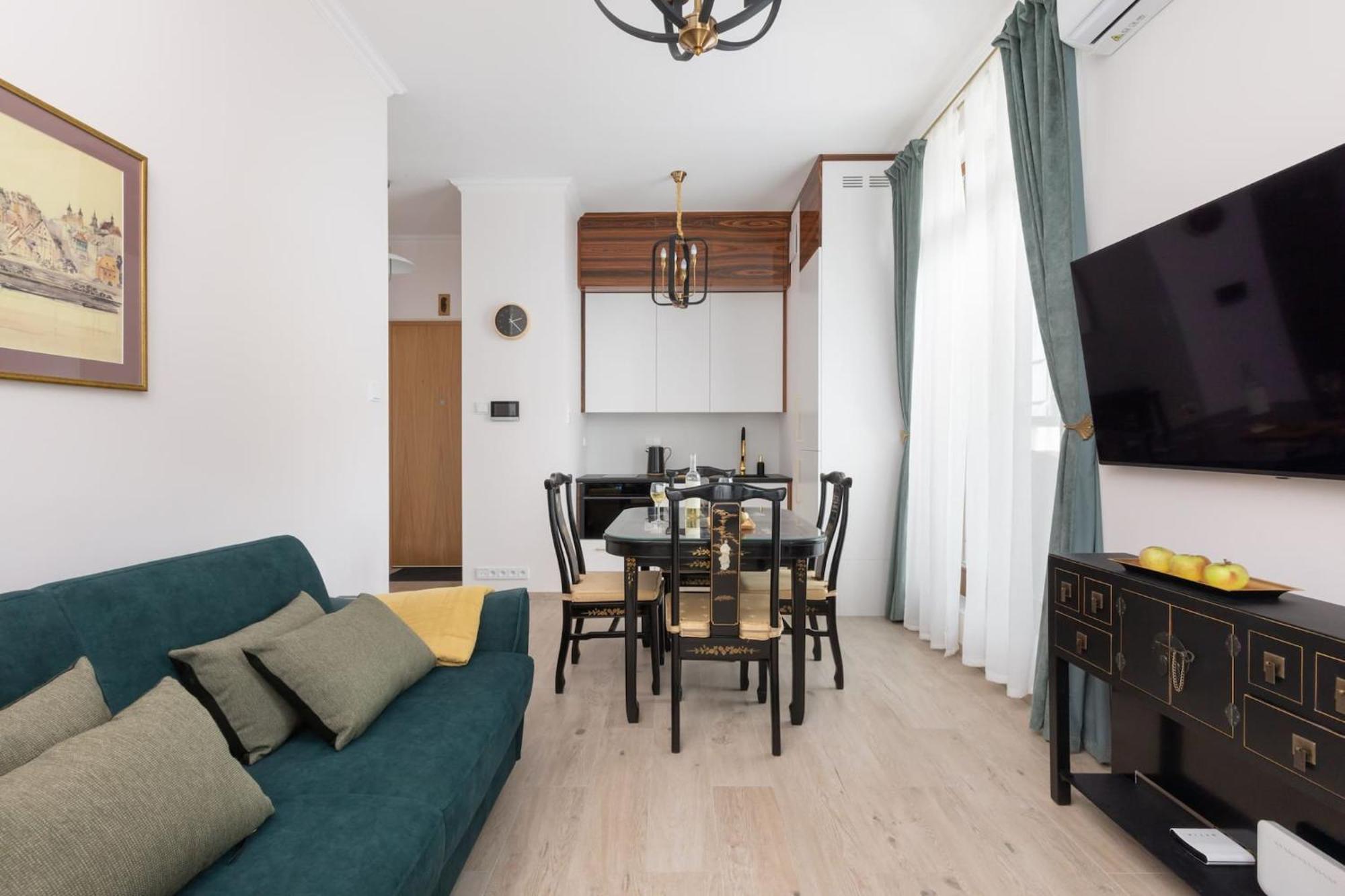 Aleja Solidarnosci 60B II By Noclegi Renters Warsaw Luaran gambar
