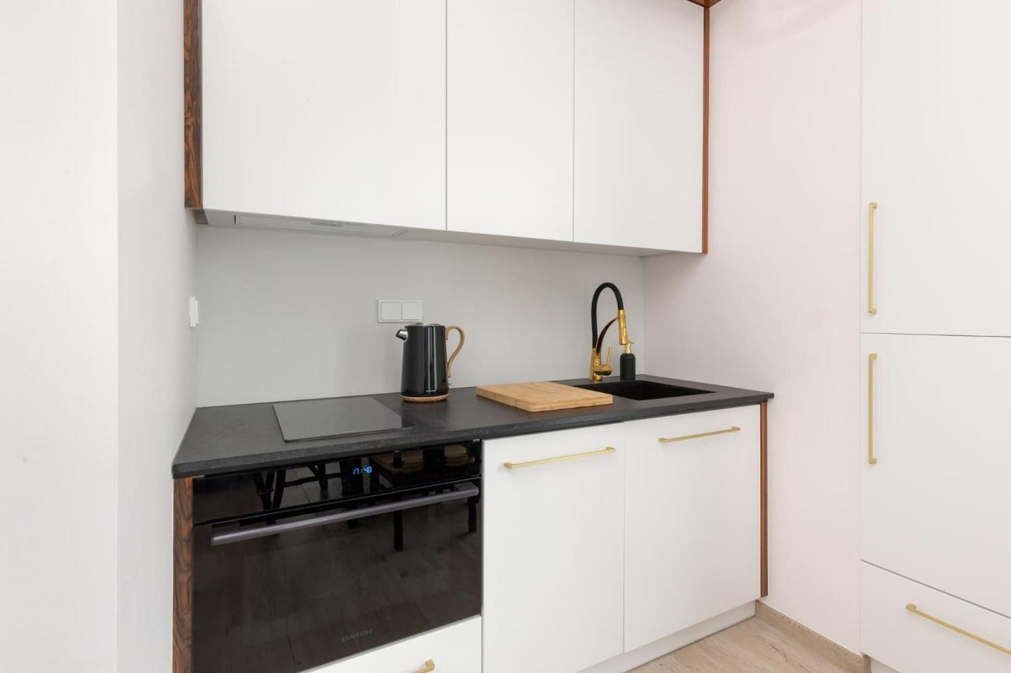 Aleja Solidarnosci 60B II By Noclegi Renters Warsaw Luaran gambar